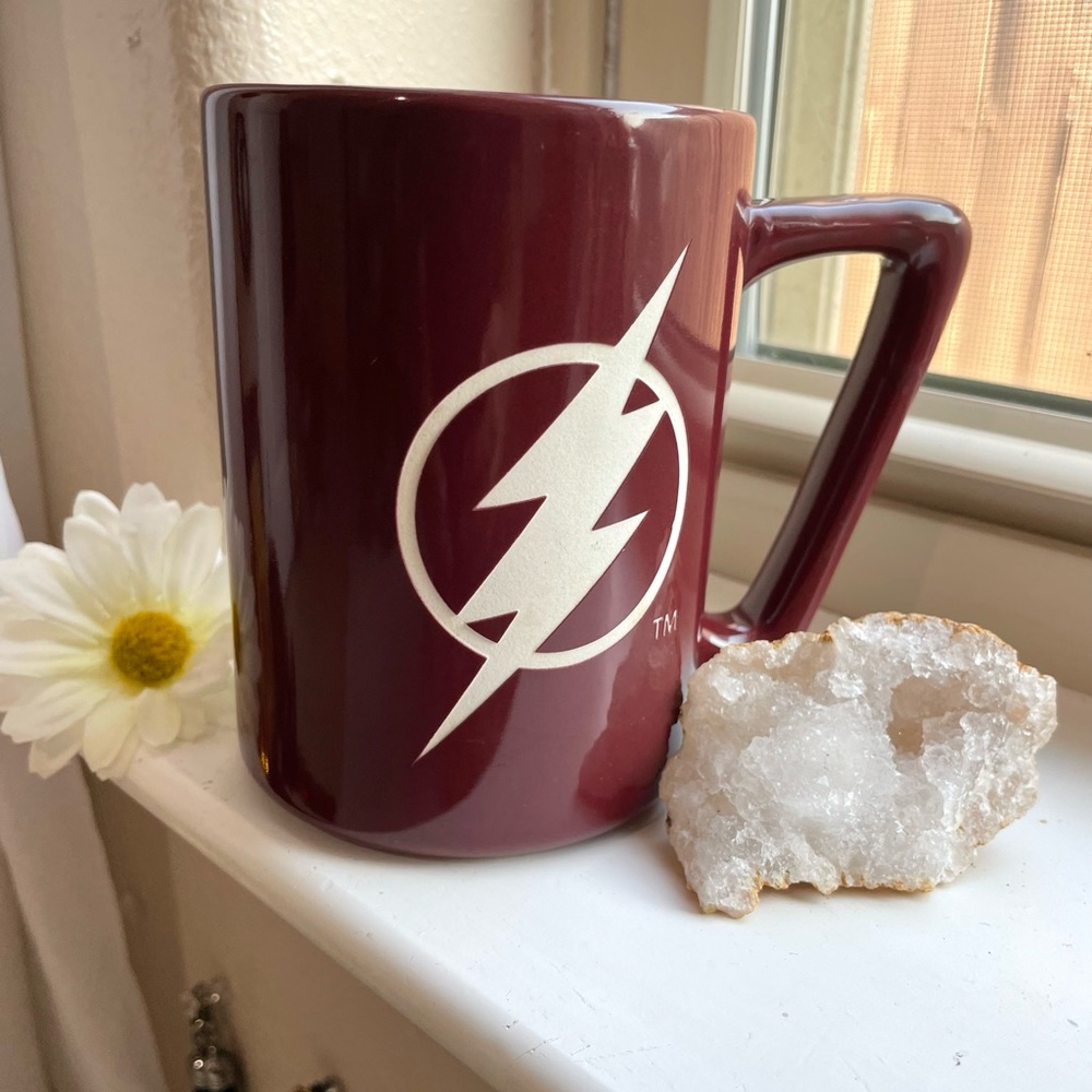 Six flags Magic mountain The Flash DC comics coffee mug